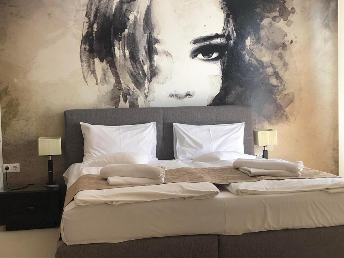Hotel Brill Orosháza المظهر الخارجي الصورة