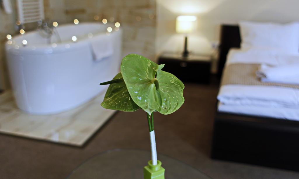 Hotel Brill Orosháza المظهر الخارجي الصورة