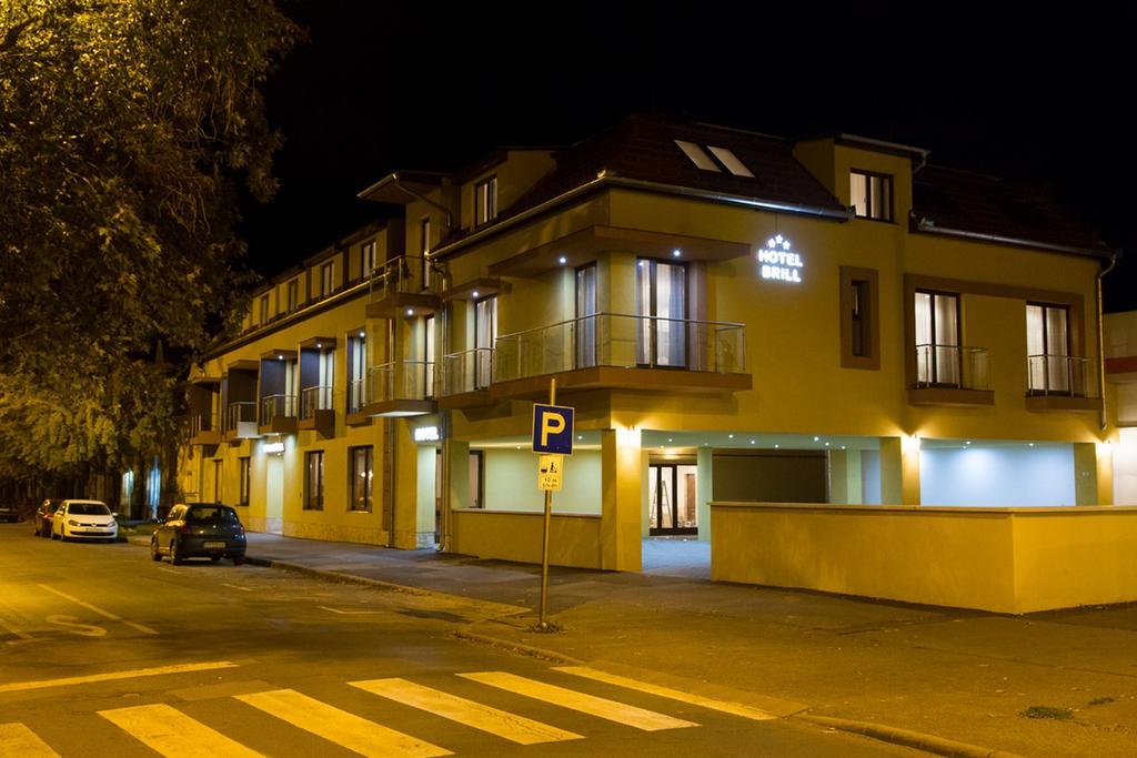 Hotel Brill Orosháza المظهر الخارجي الصورة